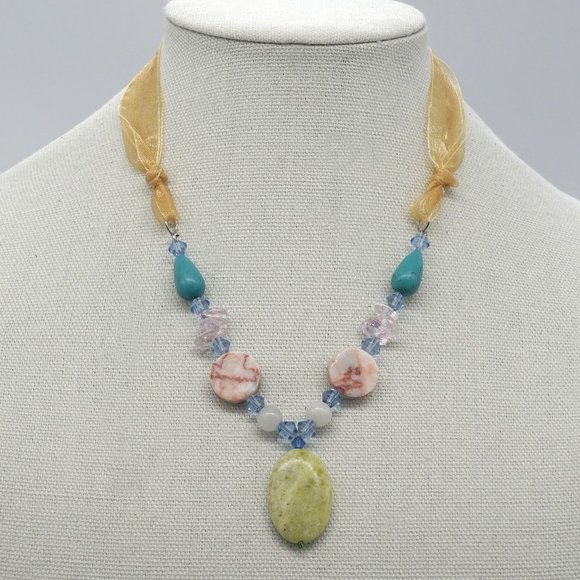 Necklace with Agate stones and assorted Crystals. Unique! - Picture 1 of 2